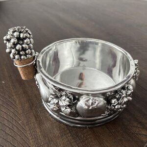 Collector's Godinger Silver Plate Grape Wine Bottle Holder & Stopper 5” Diameter